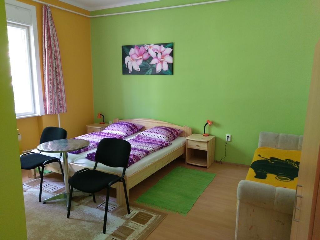 Glázer-Szálló Tapolca Kültér fotó